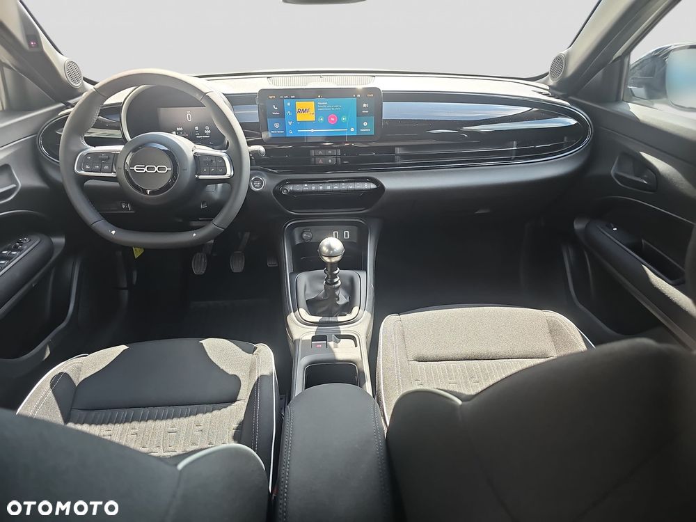 Fiat 600 1.2 Turbo Street - 14