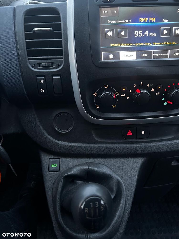 Opel Vivaro - 14