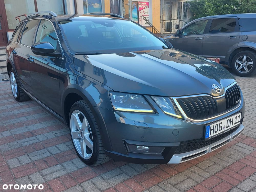 Skoda Octavia Scout 2.0 TDI 4x4 DSG - 4