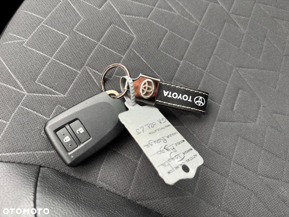 Toyota Aygo x.shift x-play connect - 22