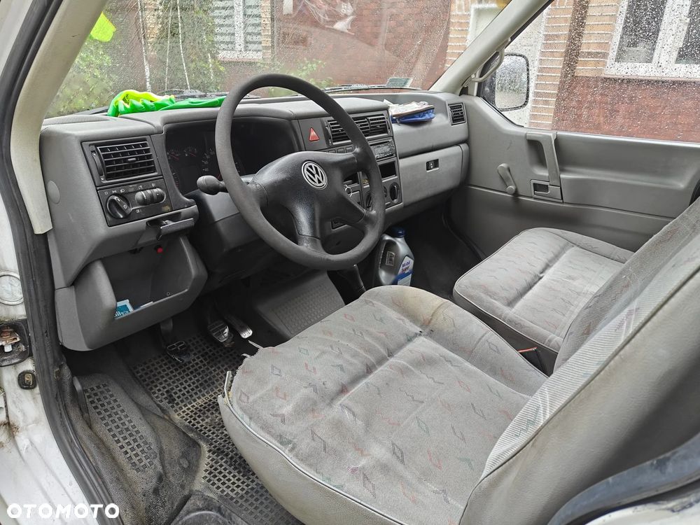 Volkswagen Transporter - 11