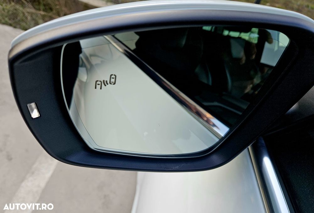 Skoda Octavia 1.6 TDI DSG Style - 26