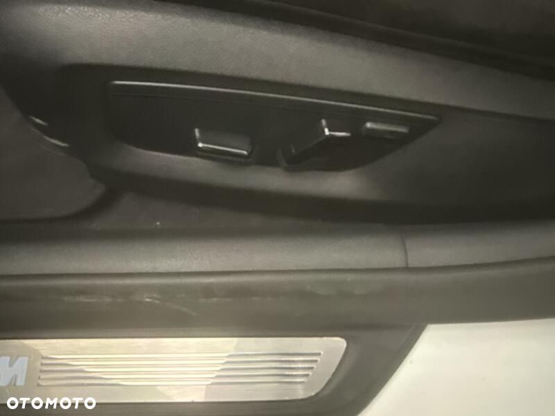 BMW Seria 5 530i GPF xDrive M Sport sport - 18