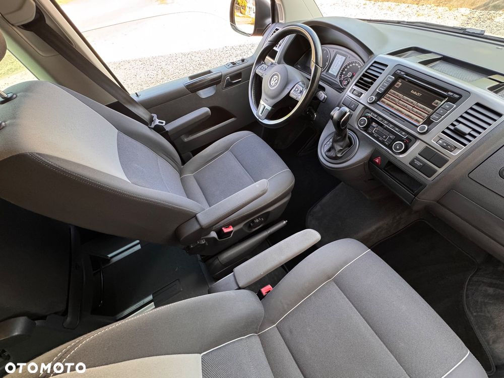 Volkswagen Multivan - 26