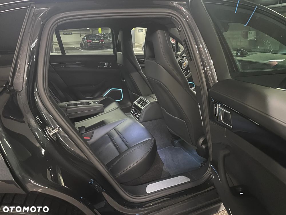 Porsche Panamera - 25