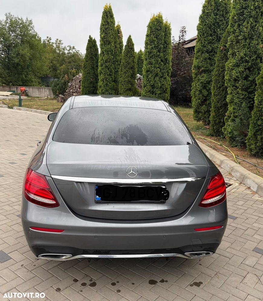 Mercedes-Benz E - 4