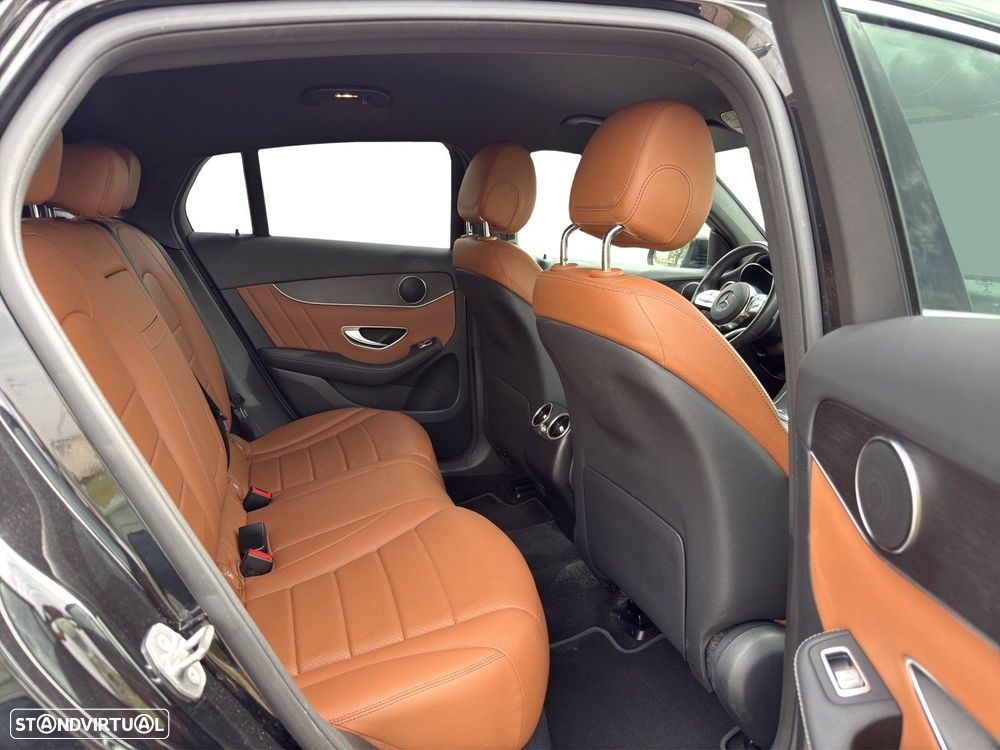 Mercedes-Benz GLC 300 Coupe de 4Matic 9G-TRONIC AMG Line - 16