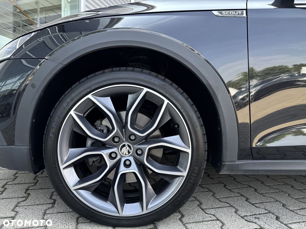 Skoda Octavia Scout 2.0 TDI 4x4 DSG - 38