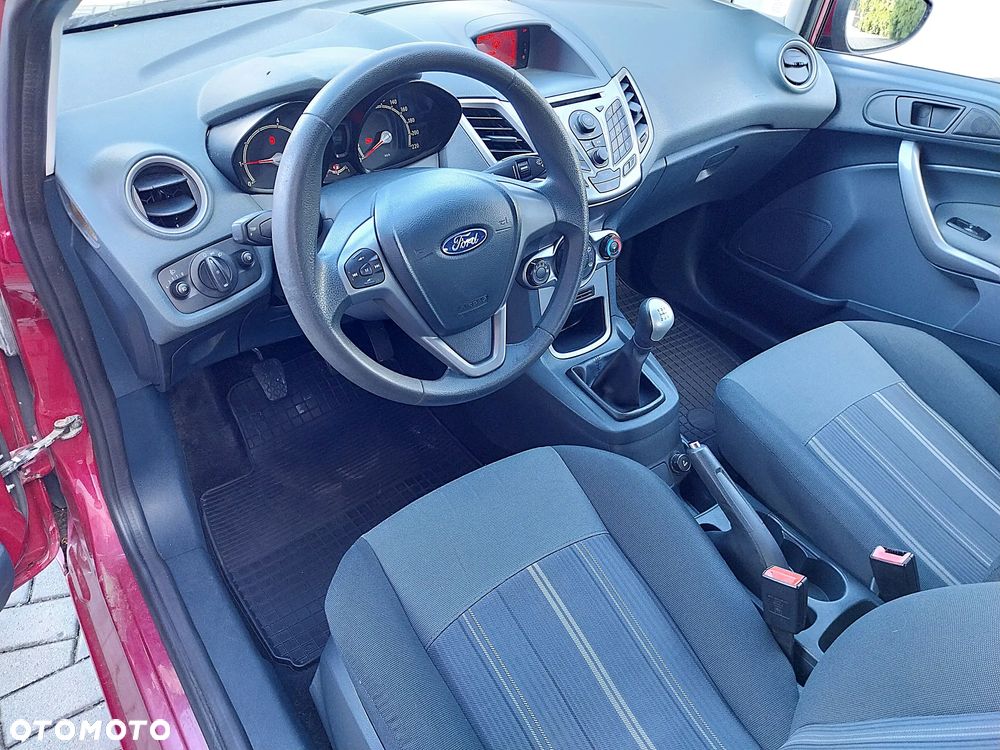 Ford Fiesta 1.25 Trend - 12