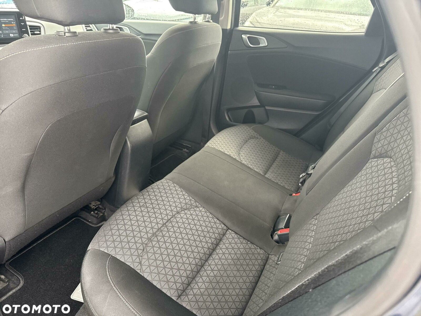 Kia XCeed - 16