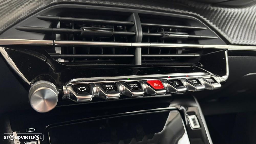 Peugeot 2008 1.5 BlueHDi Allure EAT8 - 19