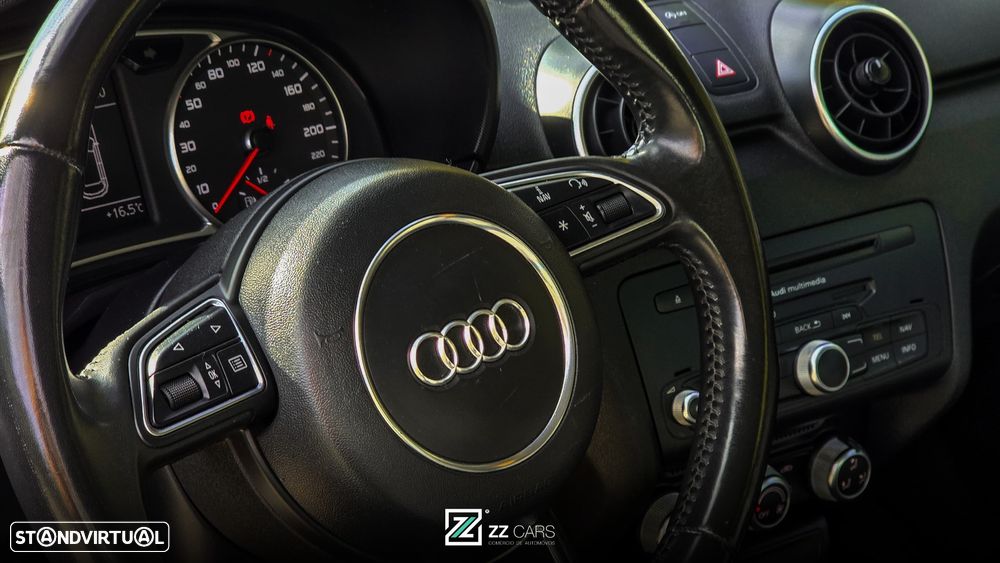 Audi A1 Sportback 1.6 TDI Attraction - 13