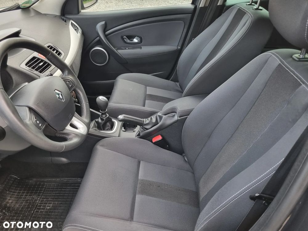 Renault Megane 1.6 Exception - 25