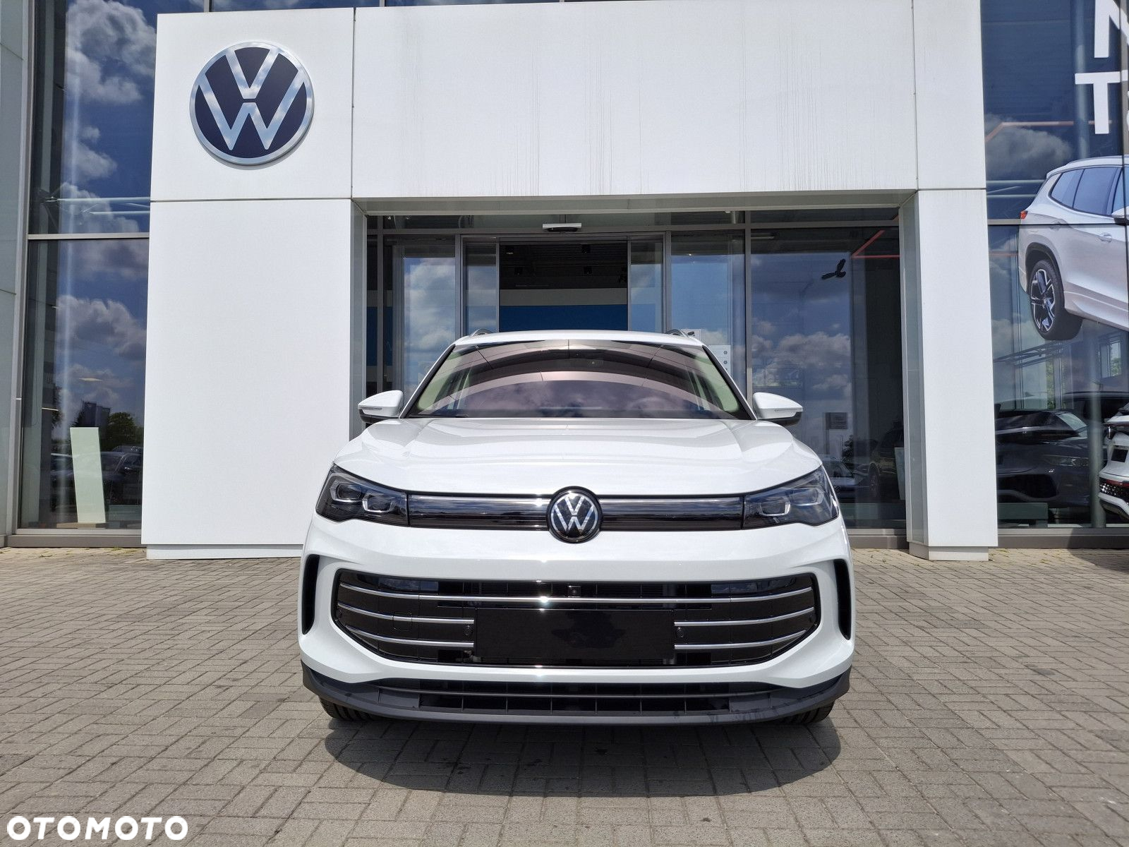 Volkswagen Tiguan - 2