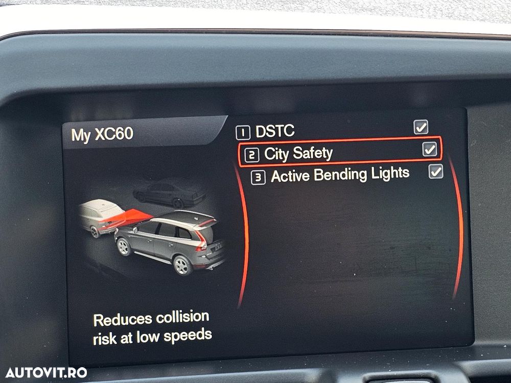 Volvo XC 60 D5 AWD Aut. Summum - 21