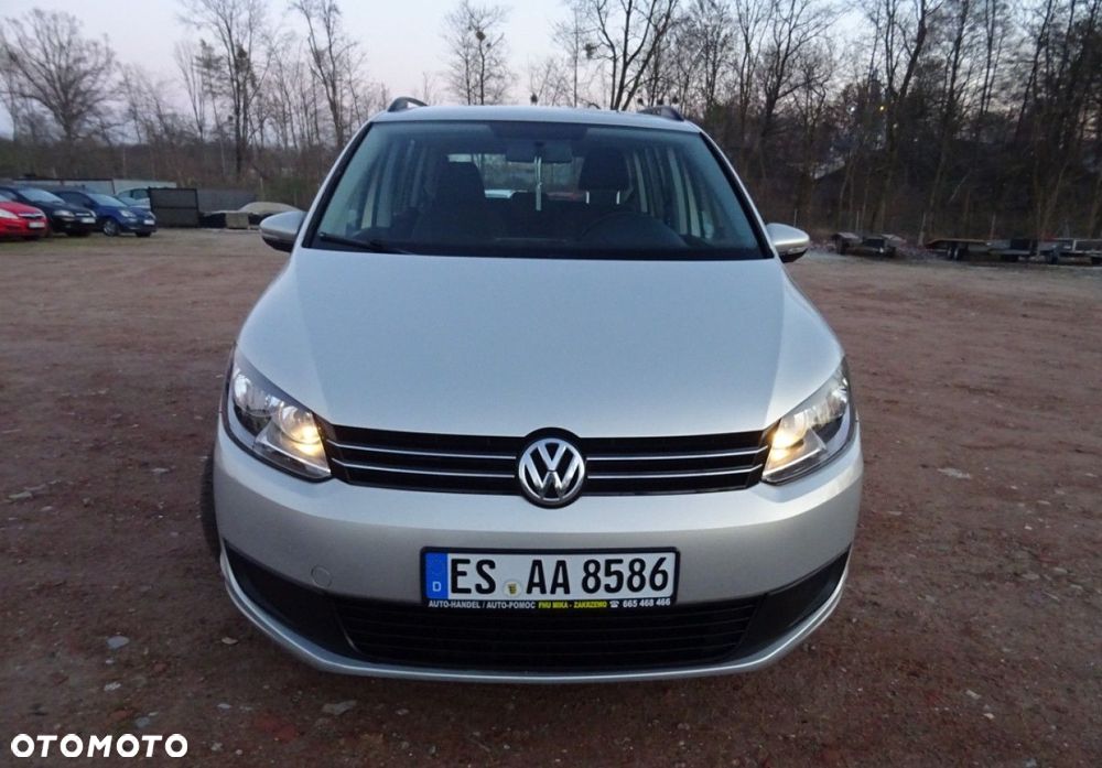 Volkswagen Touran - 16