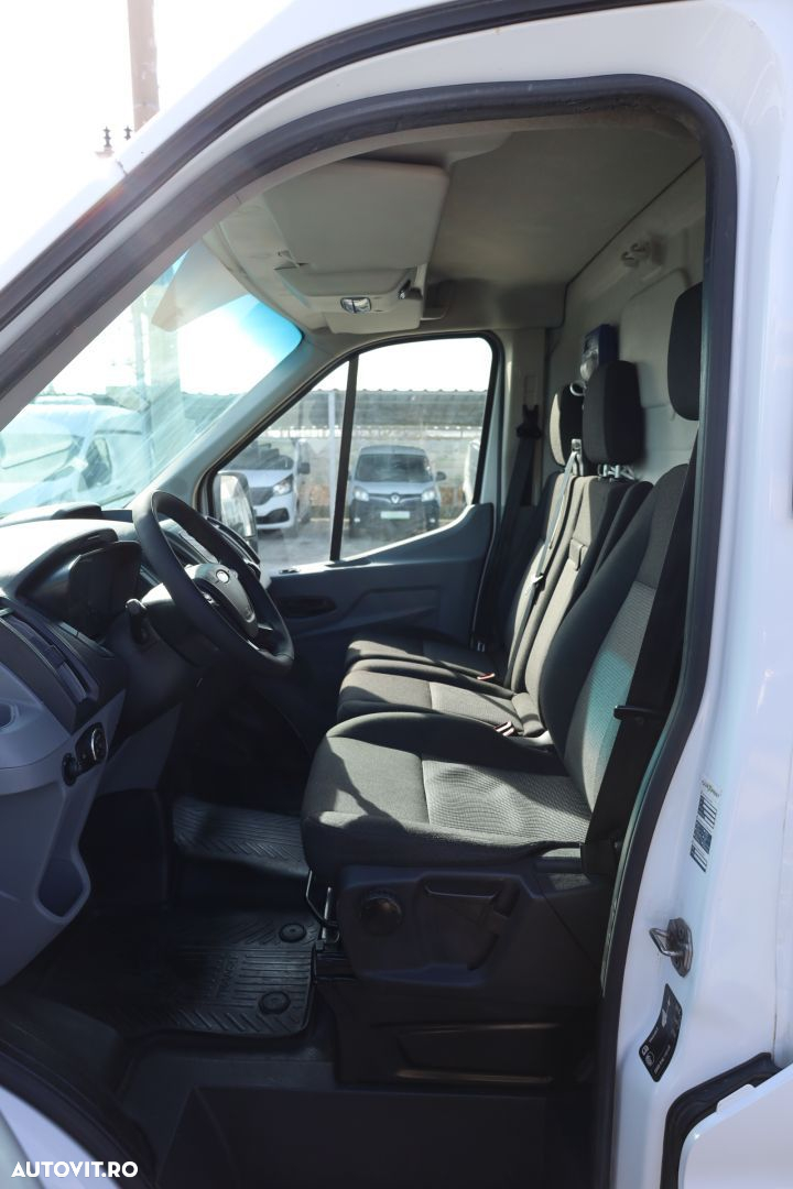 Ford Transit - 12