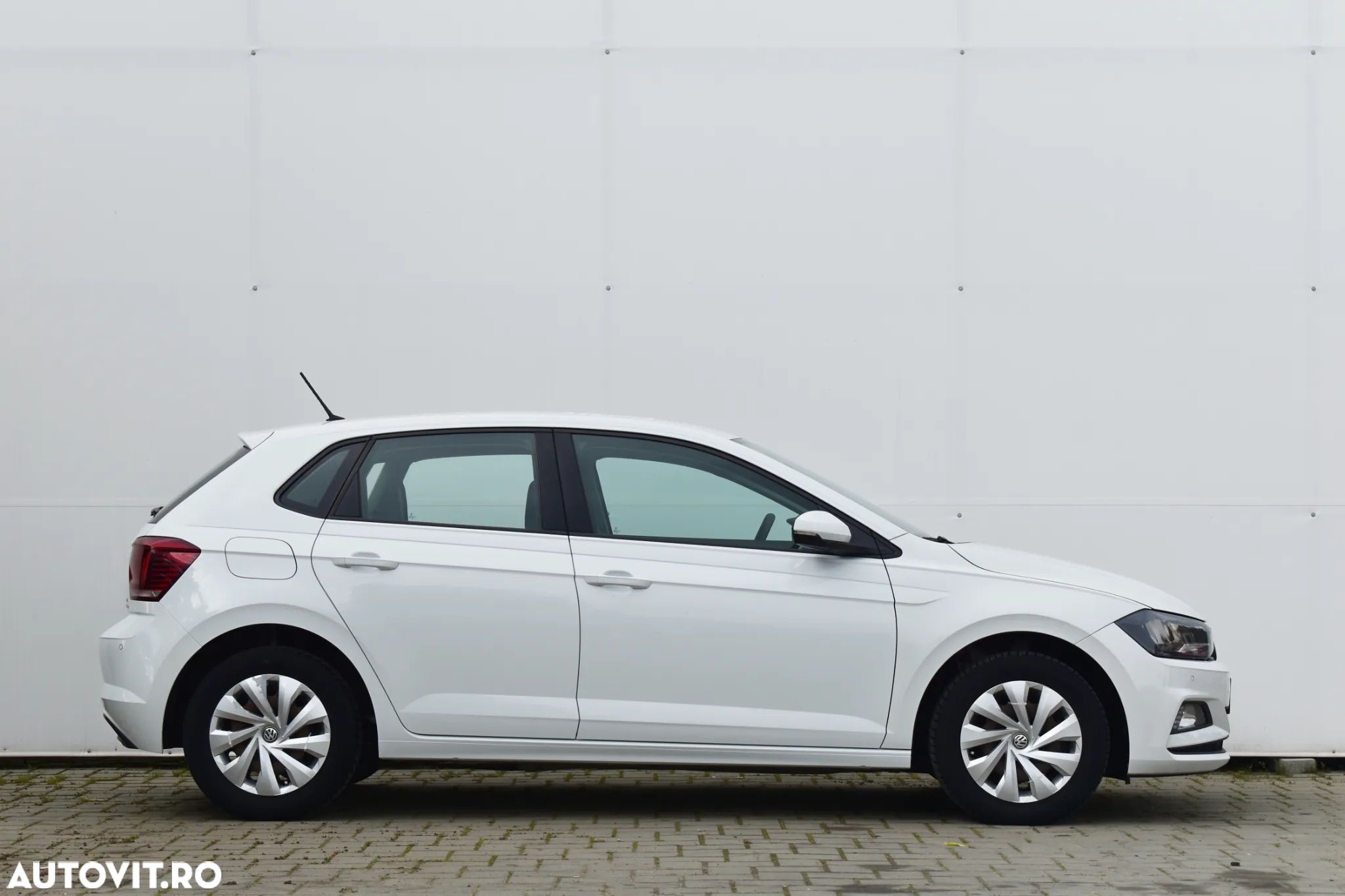 Volkswagen Polo 1.6 TDI Comfortline - 10