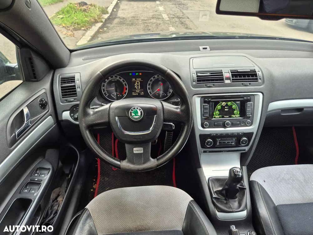 Skoda Octavia 2.0 TDI RS - 5