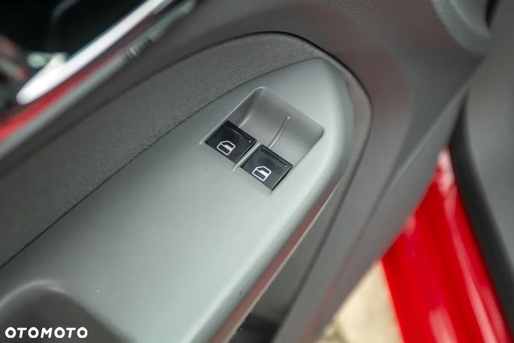 Volkswagen Caddy 1.9 DPF DSG Maxi Life (7-Si.) - 24