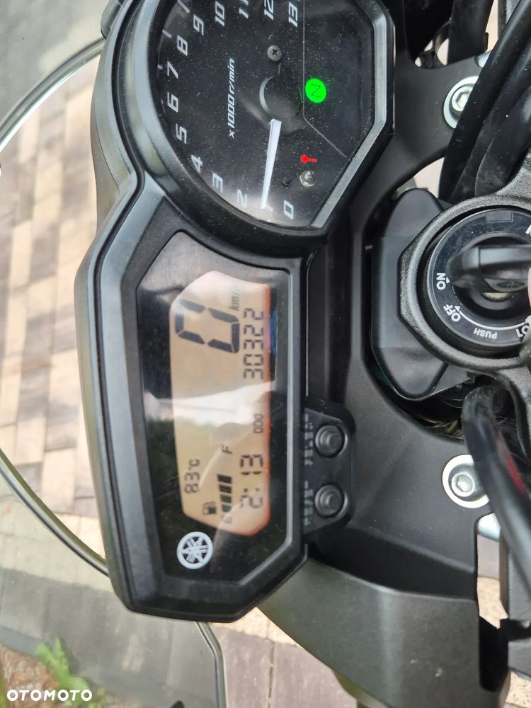 Yamaha XJ - 16