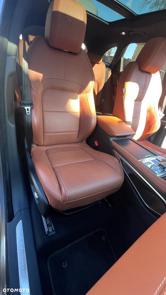 Jaguar F-Pace 3.0 D300 mHEV AWD R-Dynamic S - 5