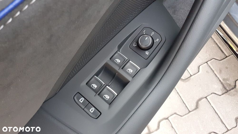 Volkswagen Passat - 11