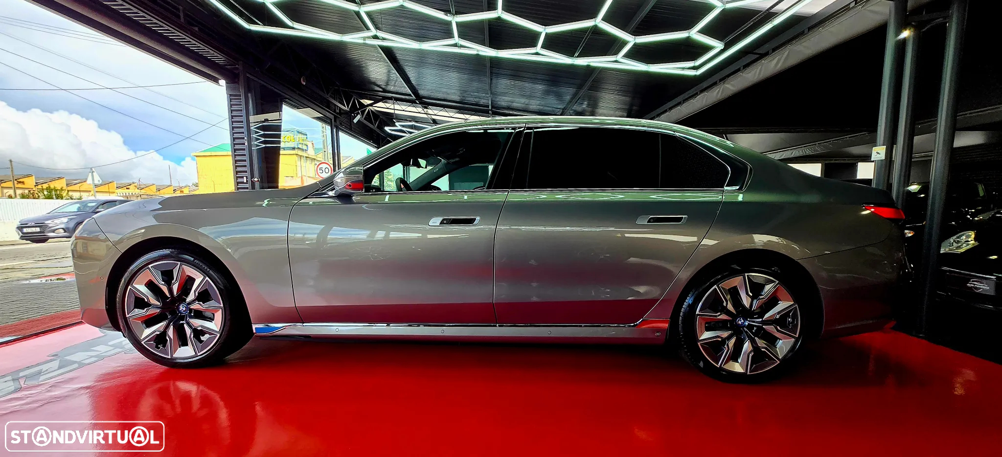 BMW i7 xDrive60 - 4