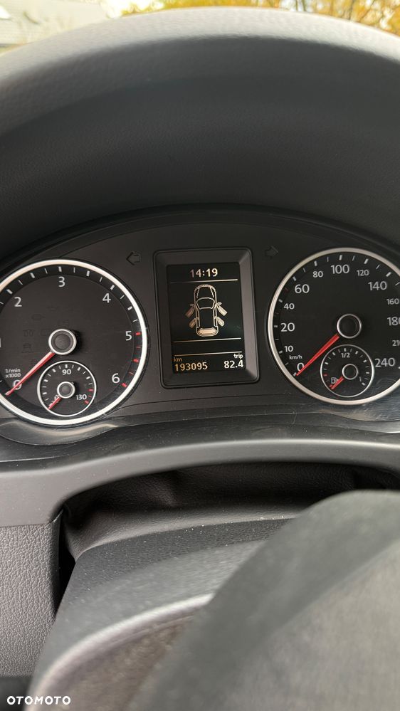 Volkswagen Tiguan - 8
