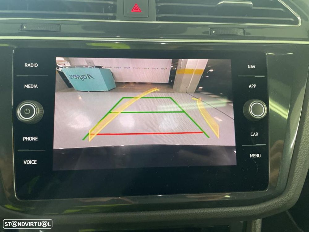 VW Tiguan 2.0 TDI R-Line DSG - 10