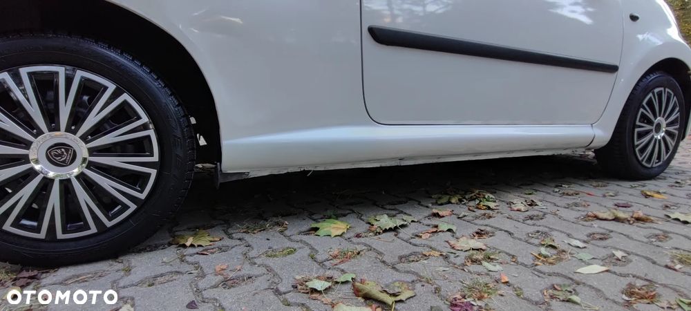 Peugeot 107 1.4 HDI Trendy - 15