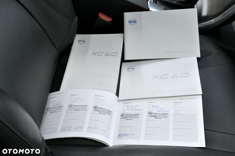 Volvo XC 60 D4 Momentum - 9