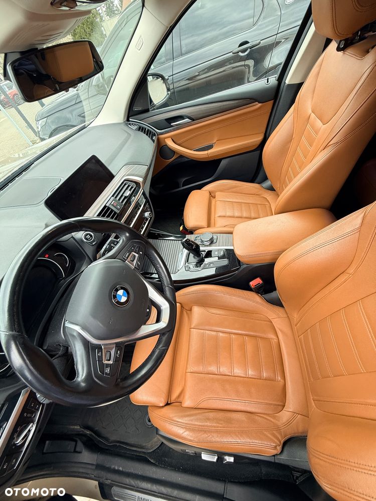 BMW X3 xDrive25d - 12