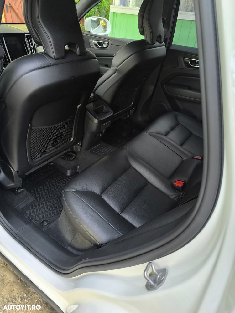 Volvo XC 60 B4 D AWD Geartronic Inscription - 12