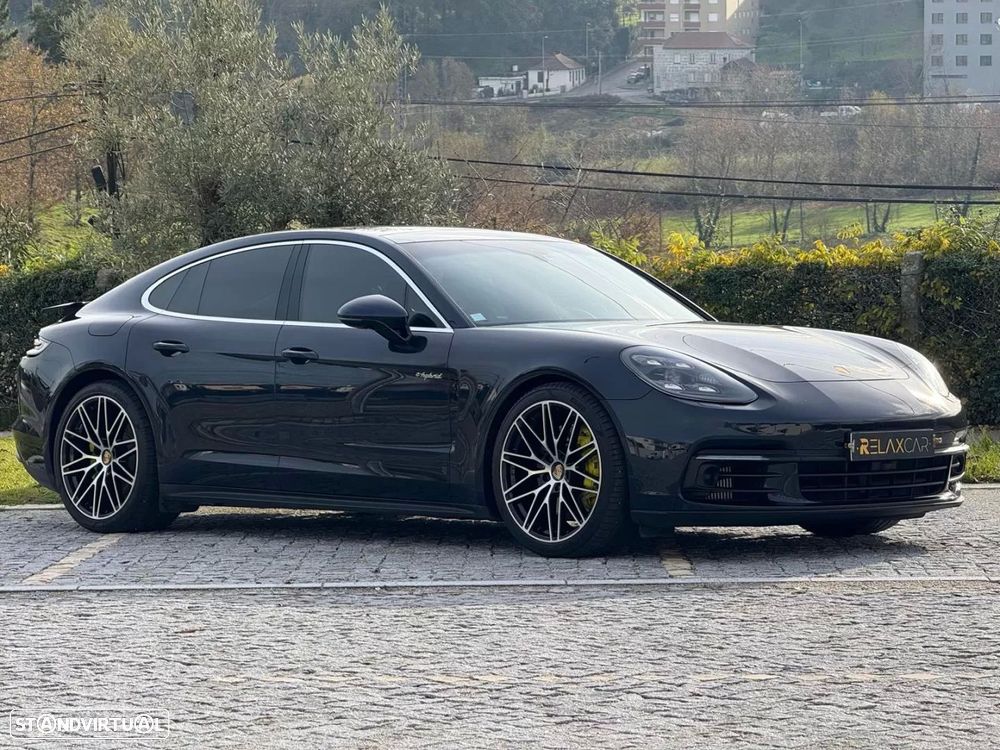Porsche Panamera 4 E-Hybrid - 34