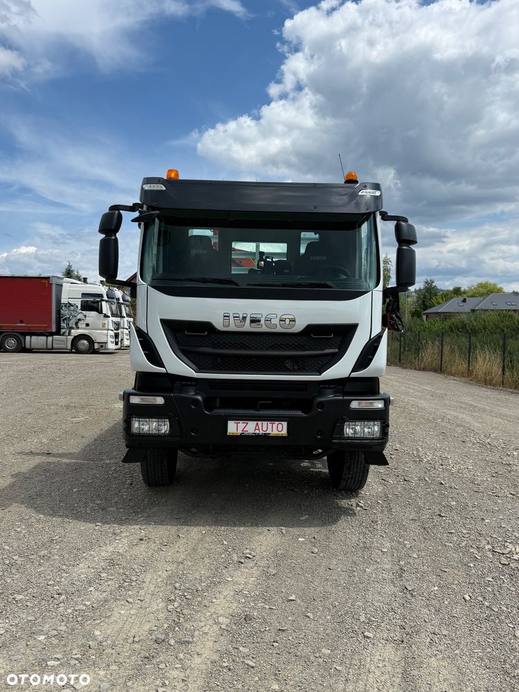 Iveco Trakker 410 6x4 SKRZYNIA 6.8m HDS PALFINGER 22002-eh / PILOT 5x wysów ROTATOR STAN IDEALNY - 7