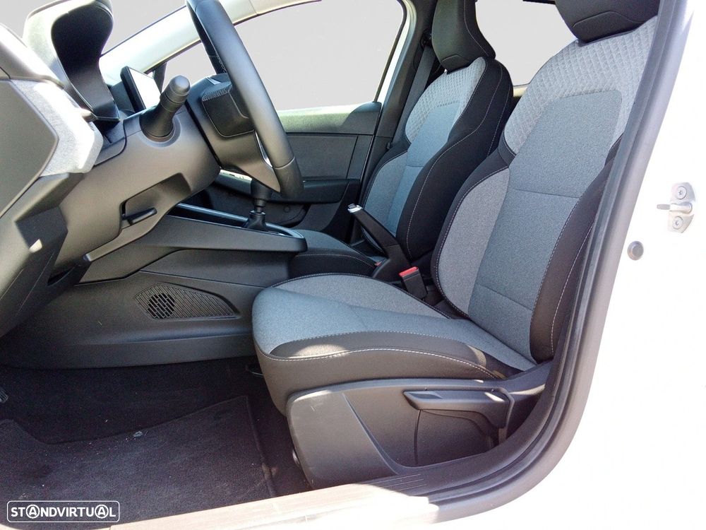 Mitsubishi Colt - 10