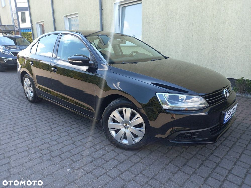 Volkswagen Jetta 1.6 TDI DPF Highline - 8