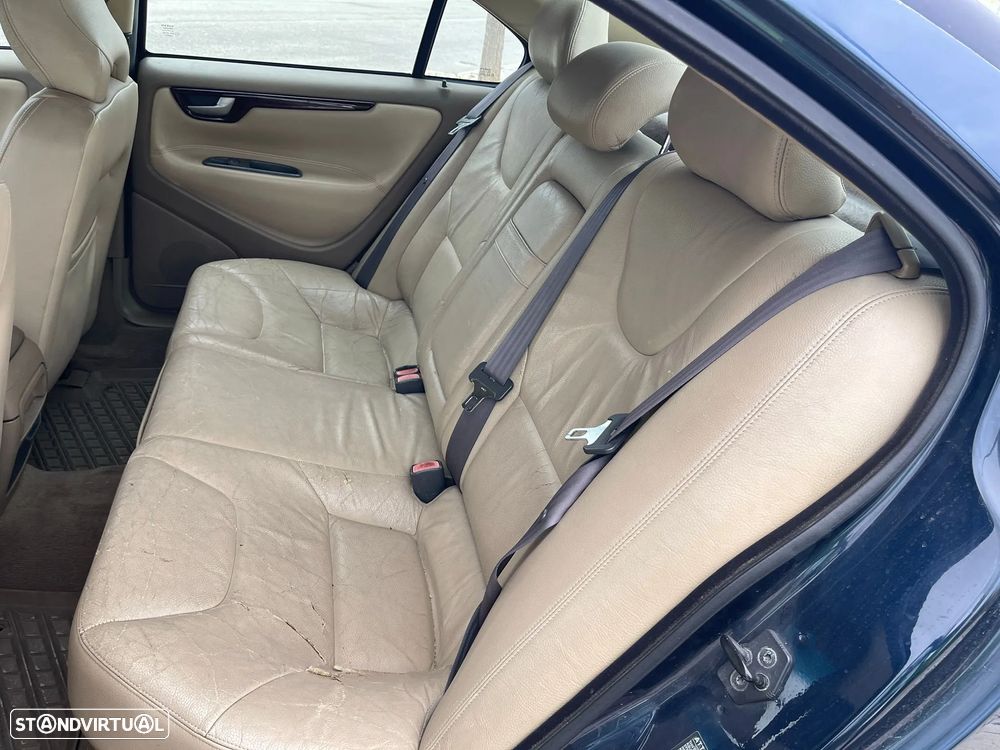 Volvo S60 2.4 D5 - 11