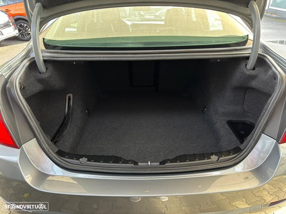 BMW 520 d Line Luxury Auto - 11