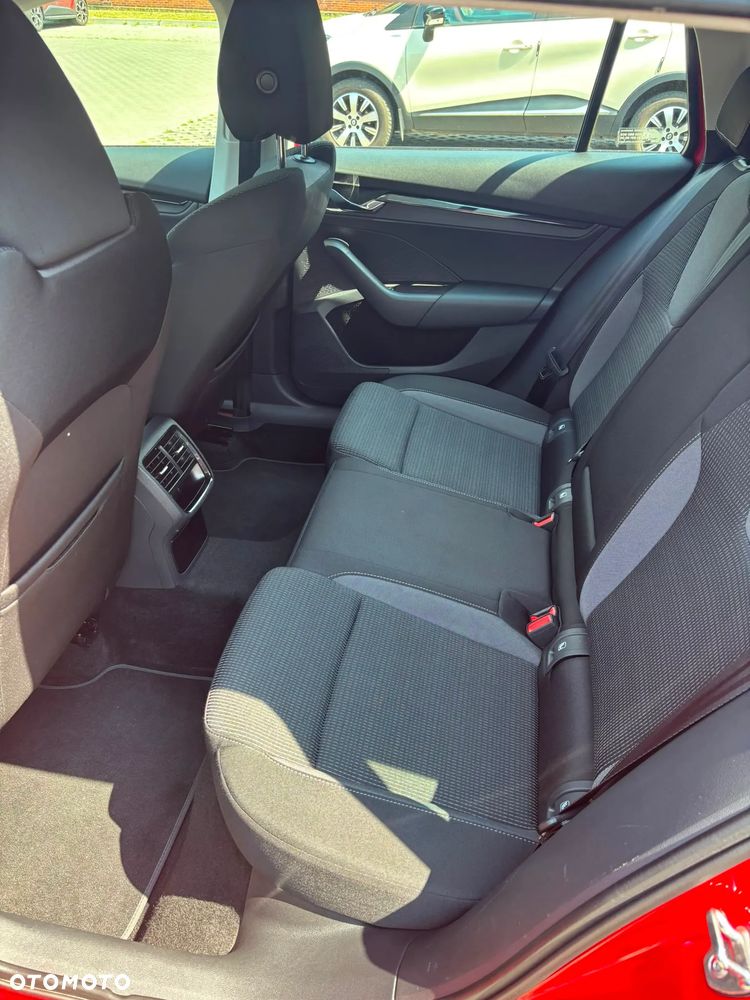 Skoda Octavia 2.0 TDI Ambition DSG - 11