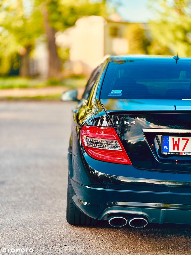 Mercedes-Benz Klasa C 63 AMG 7G-TRONIC - 10