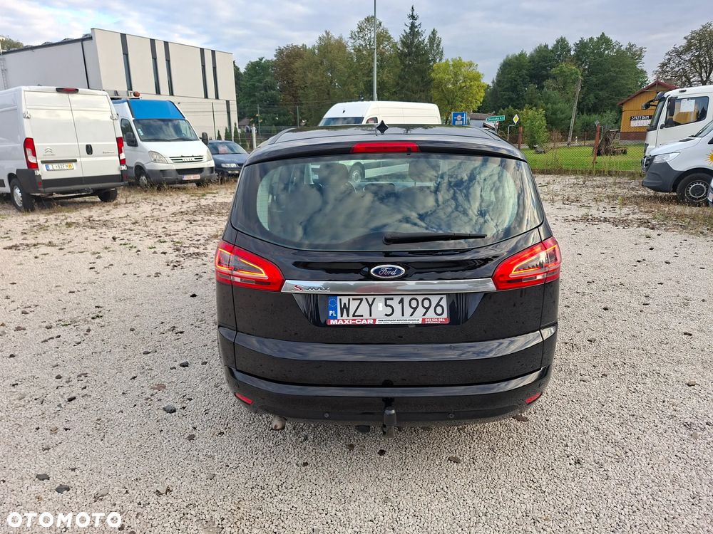 Ford S-Max - 13