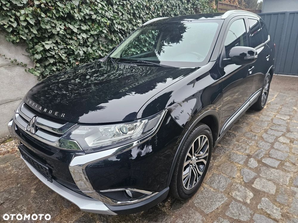 Mitsubishi Outlander 2.2 DI-D 4WD Plus - 2