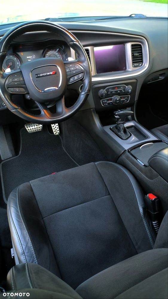 Dodge Charger - 4