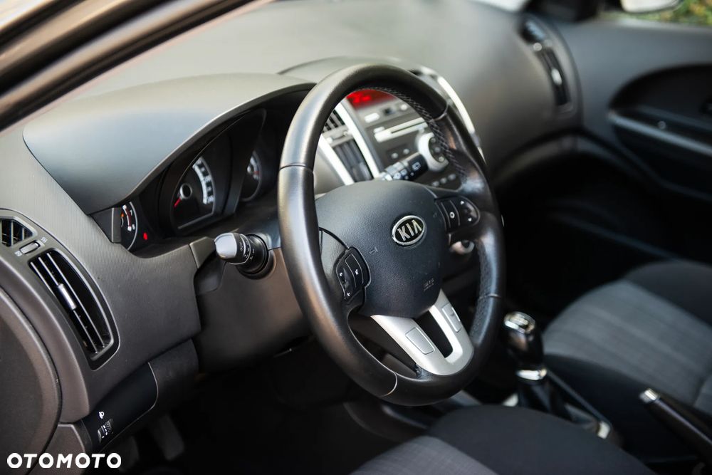 Kia Ceed 1.4 M - 17