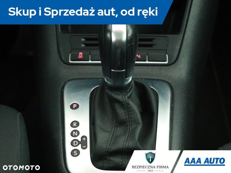 Volkswagen Golf Plus - 15