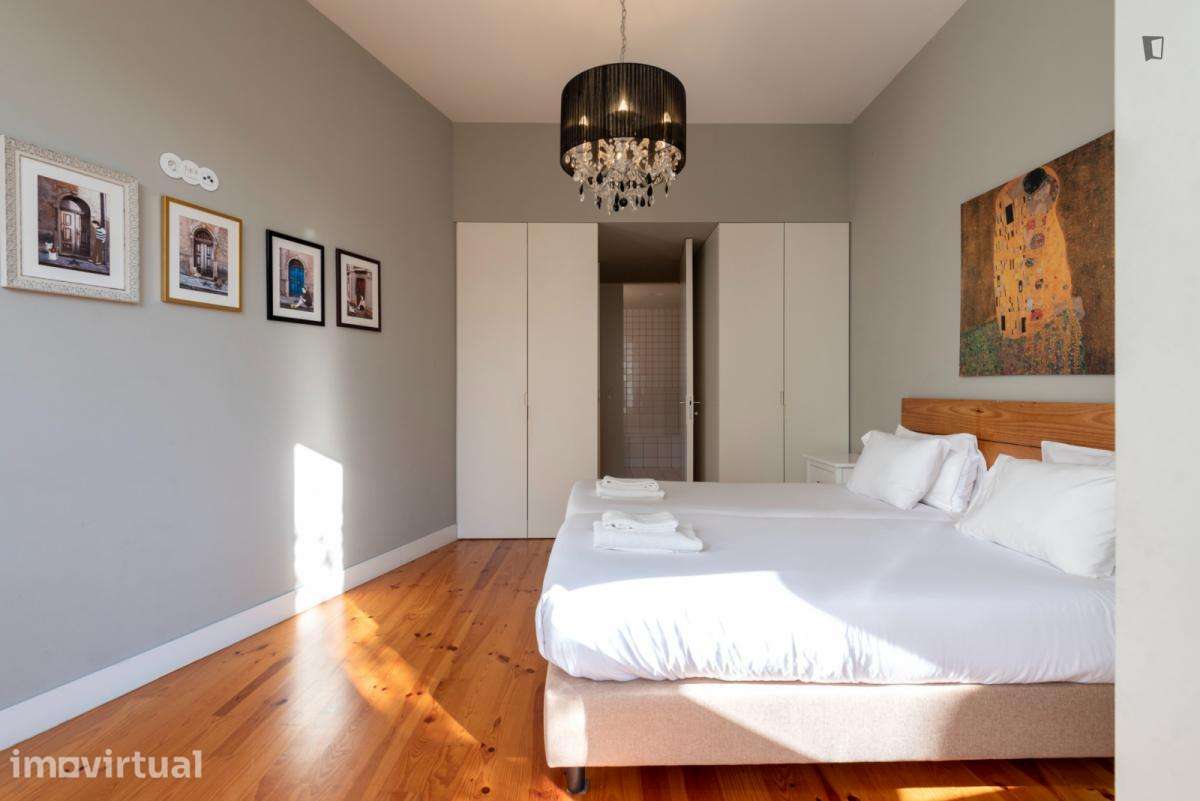 Apartamento com 1 quartos - localizado em Santo Ildefonso Porto - Grande imagem: 5/35