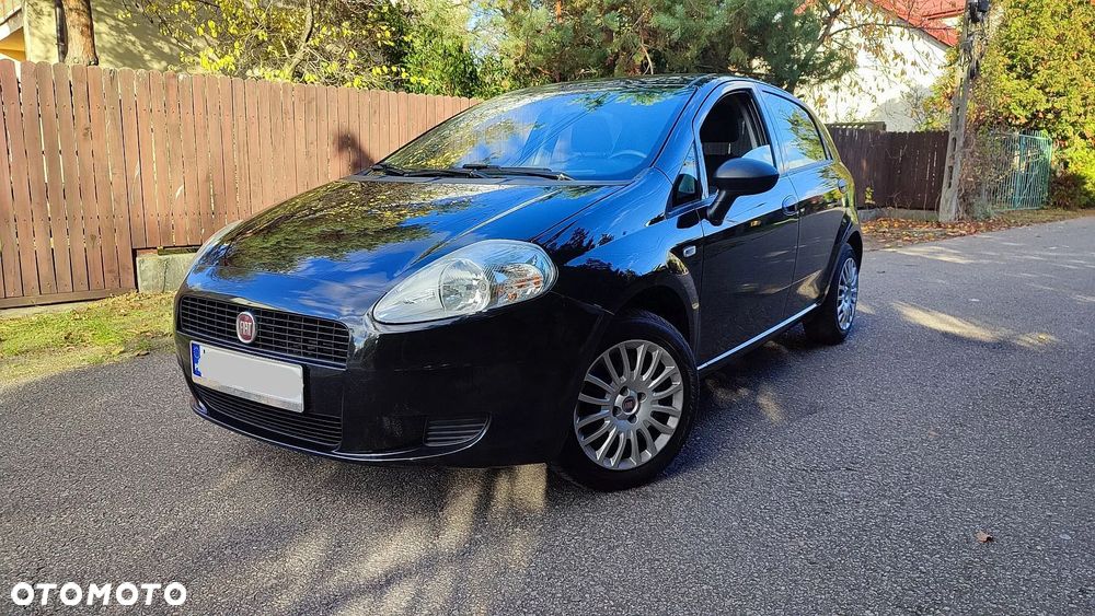 Fiat Grande Punto Actual 1.2 8V Estiva - 26