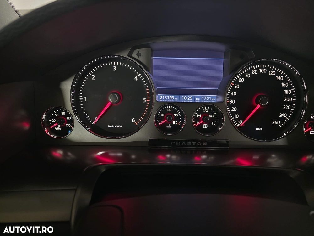 Volkswagen Phaeton 3.0 V6 TDI DPF 4MOTION Tiptronic - 16